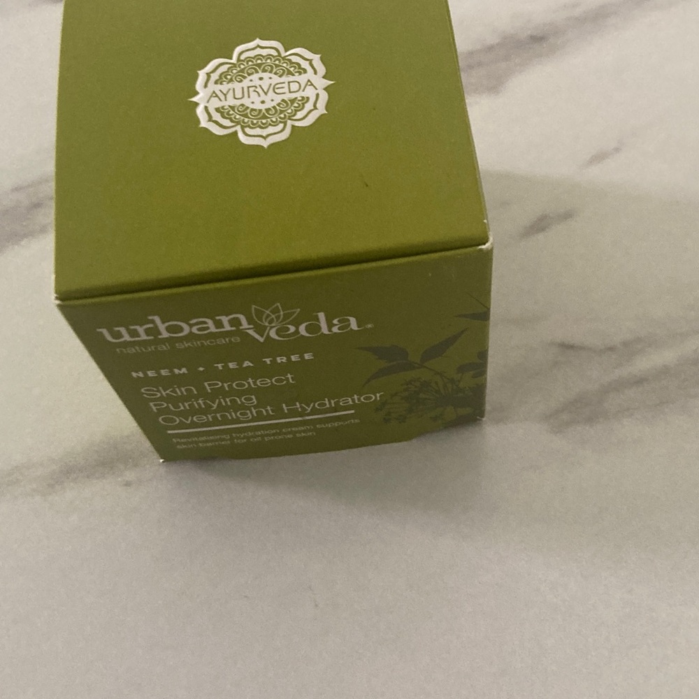 Purifying Protecting Night Cream — Green - Picture 12 of 15